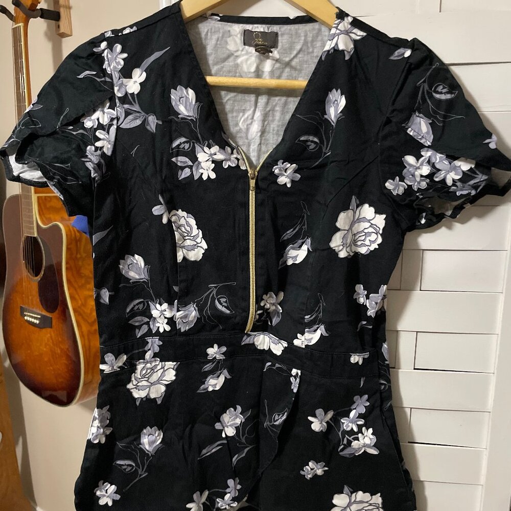 Black Floral Jaanuu Scrub Top